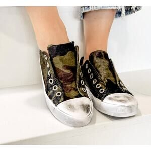 Naughty Monkey Shalomar Sneaker Camo Leather 100% Pony Hair Sz 6 NWOB Distressed